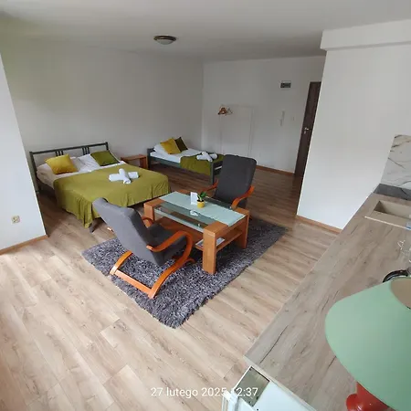 Apartment Harmonica Studio